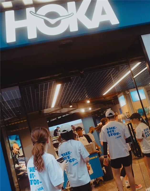 HOKA